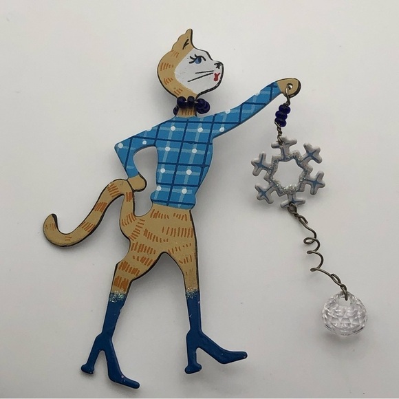 VTG Holiday Christmas Cat Snowflake Brooch Kitsch Camp Funny 4” - Picture 3 of 6